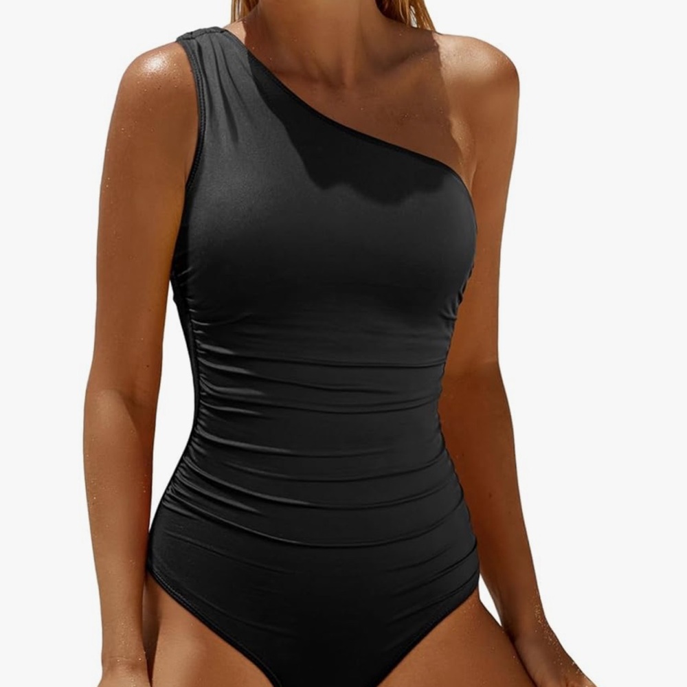 Chic One-Shoulder Black Swimsuit